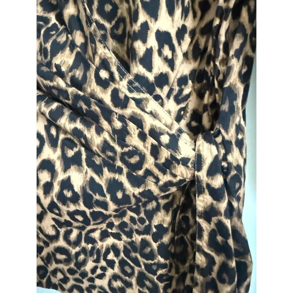 Jones New York Leopard Print Wrap Collared Shirt Small - Picture 3 of 10